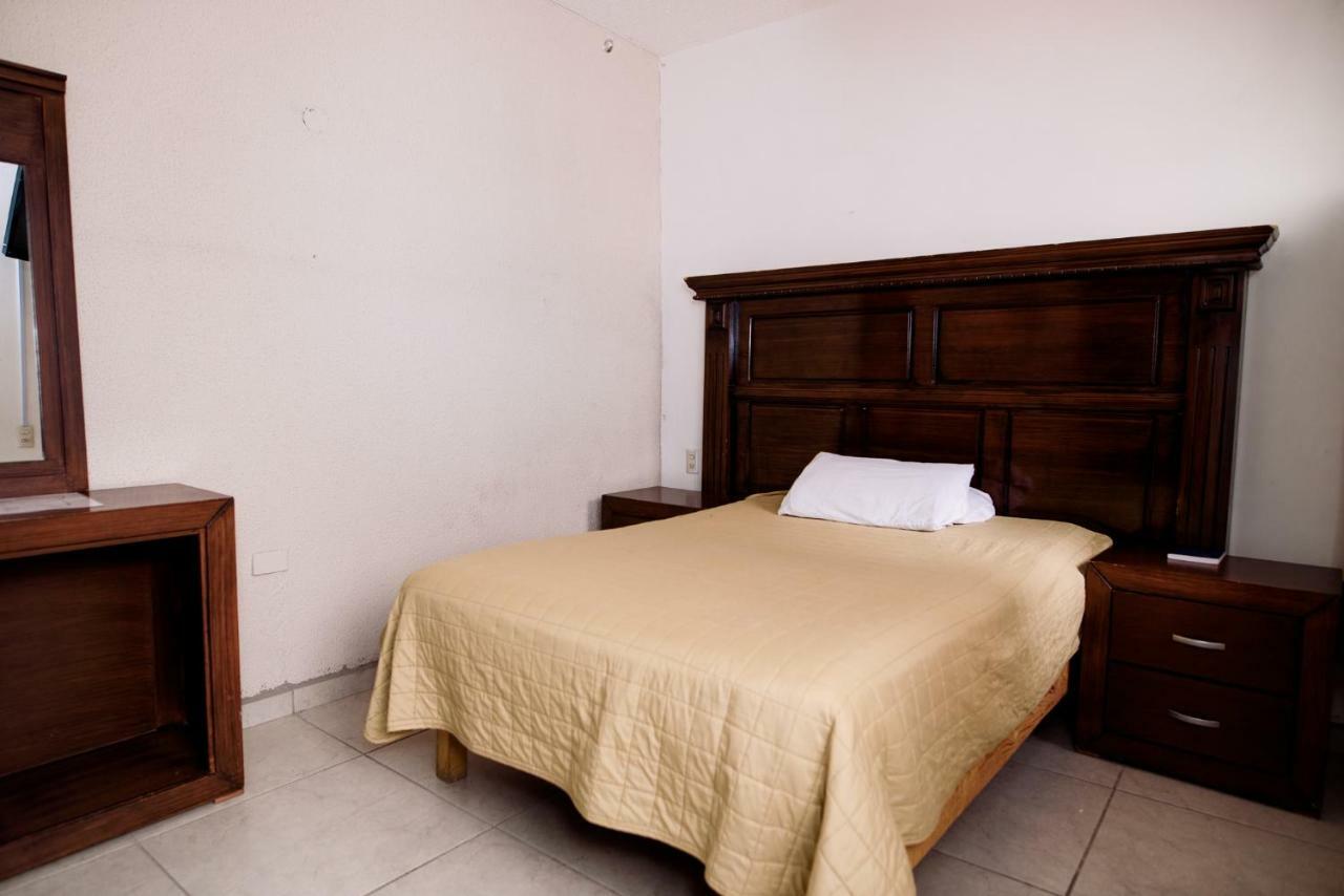 Hotel Maria Elena Дуранго Экстерьер фото